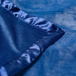 Solid Satin Edge Plush Blanket - Cloud Island™ Navy